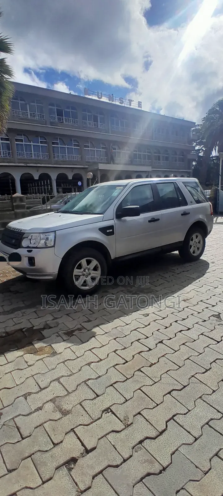 Land Rover Freelander 2011 Silver