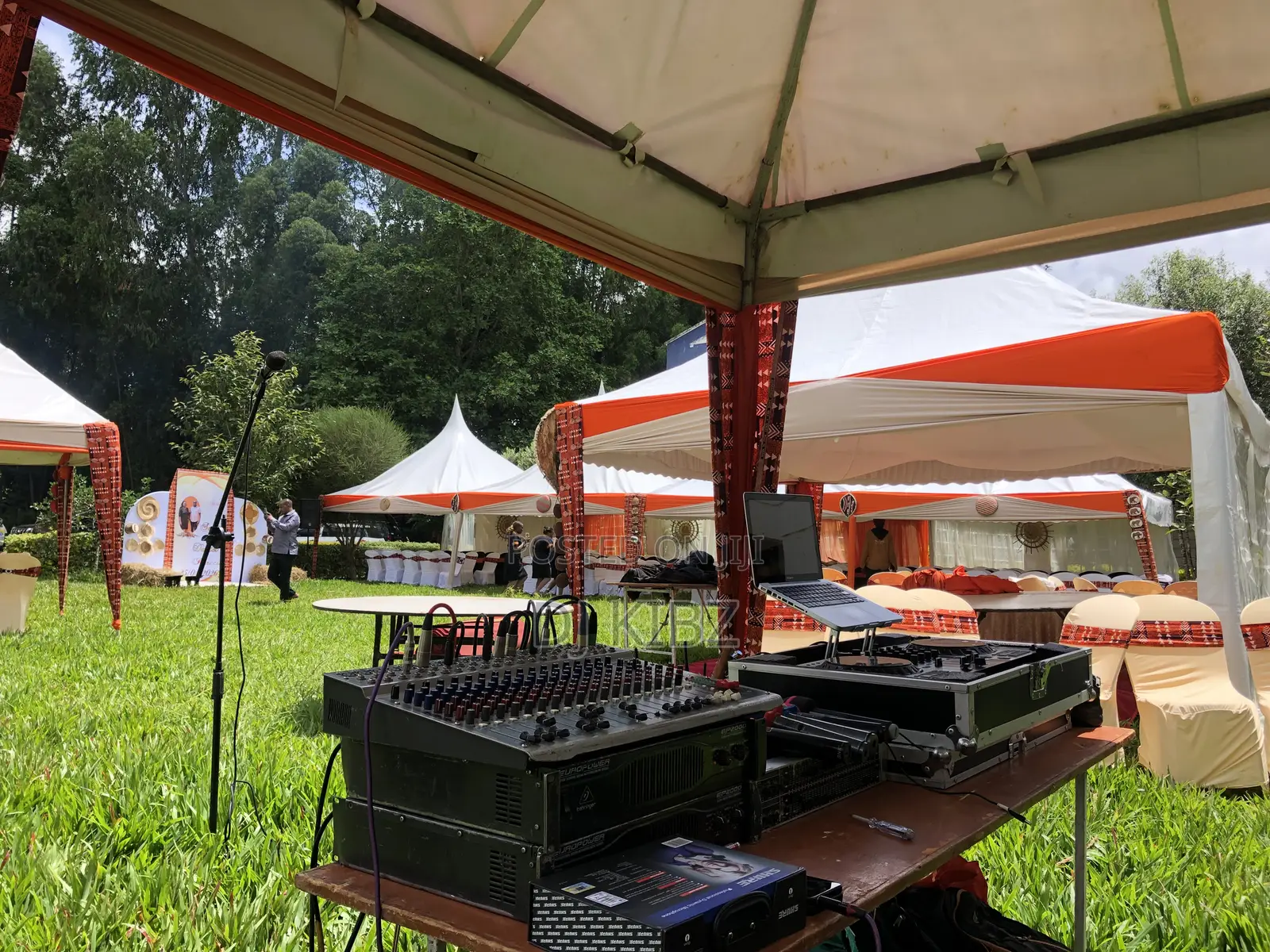 Professional Dj Entertainment Services for Corporate Events