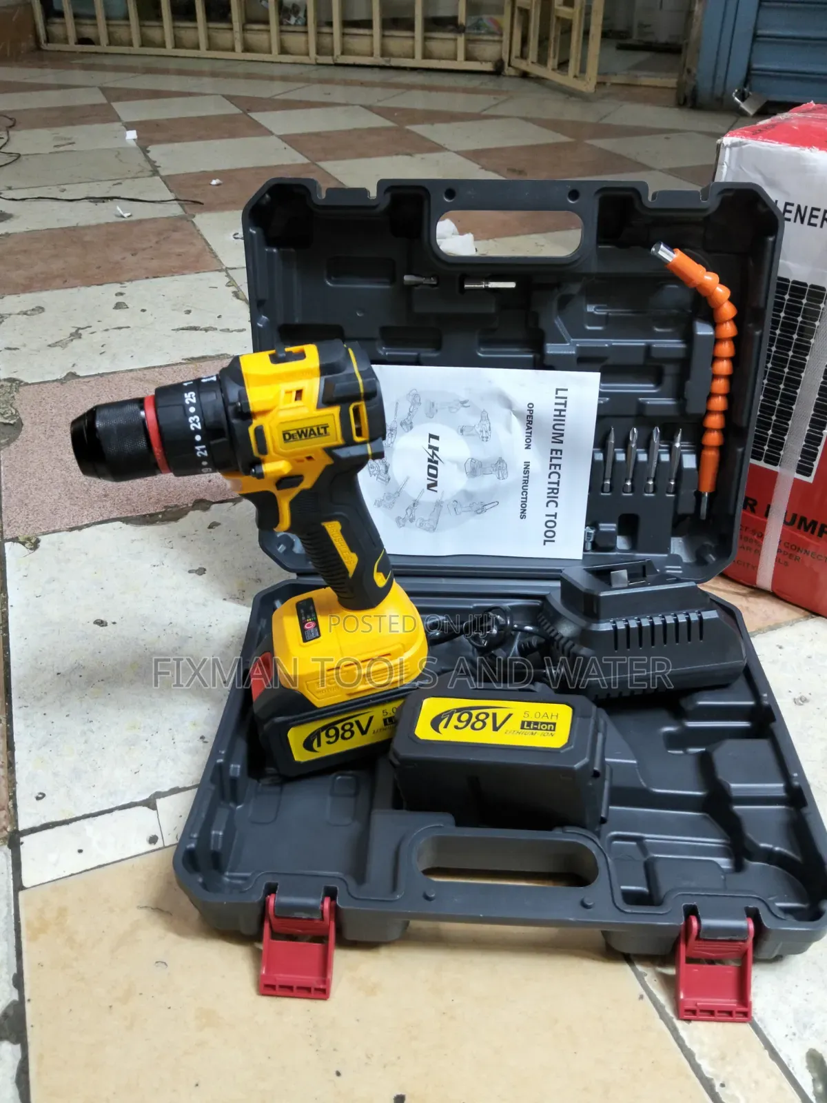 Brushless Dewalt Cordless Drill 198v 2 Battery 1 Yr Warranty