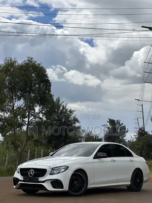 Mercedes-Benz E200 2016 White
