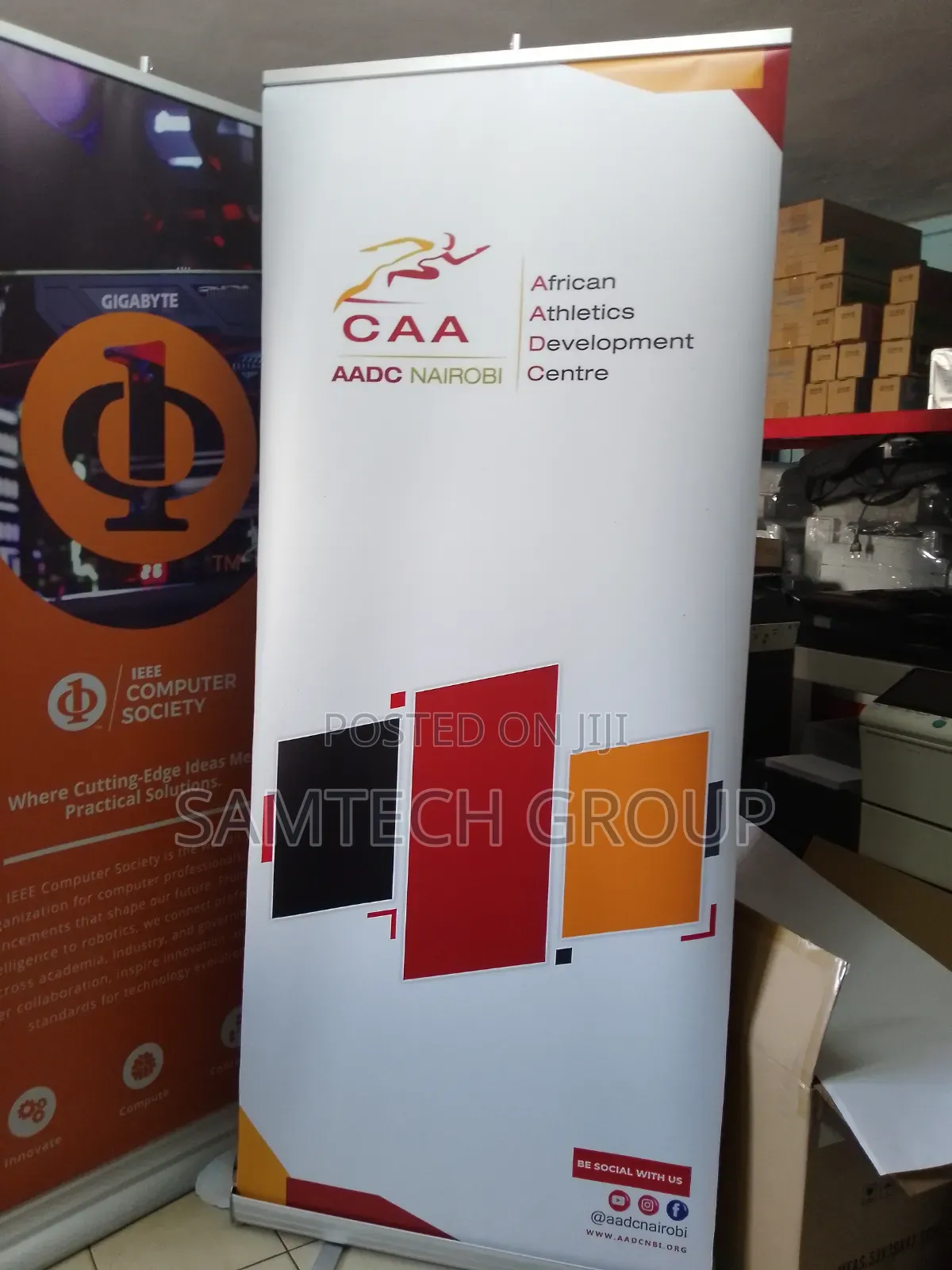 Clean Texture Narrow Base Roll Up Banner