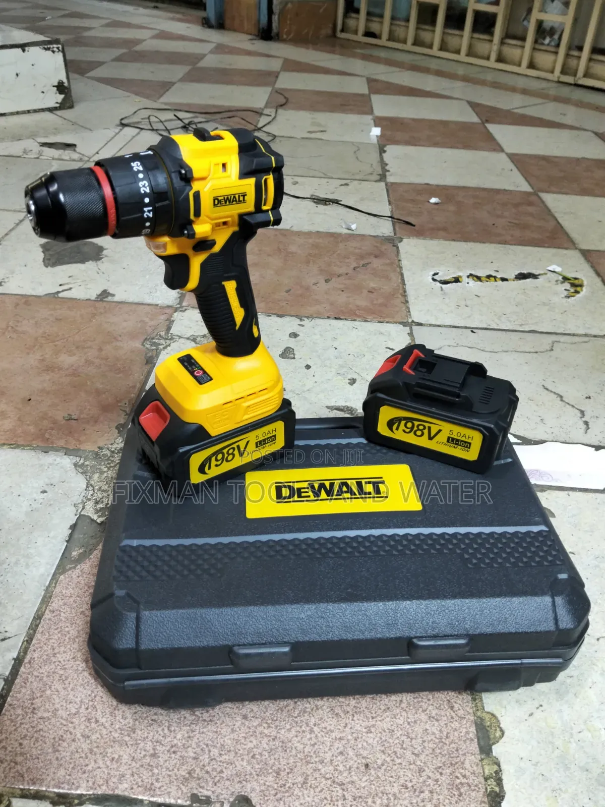 Designer Dewalt Cordless Brushless Impact Hammer Drill 198v 2 Battery