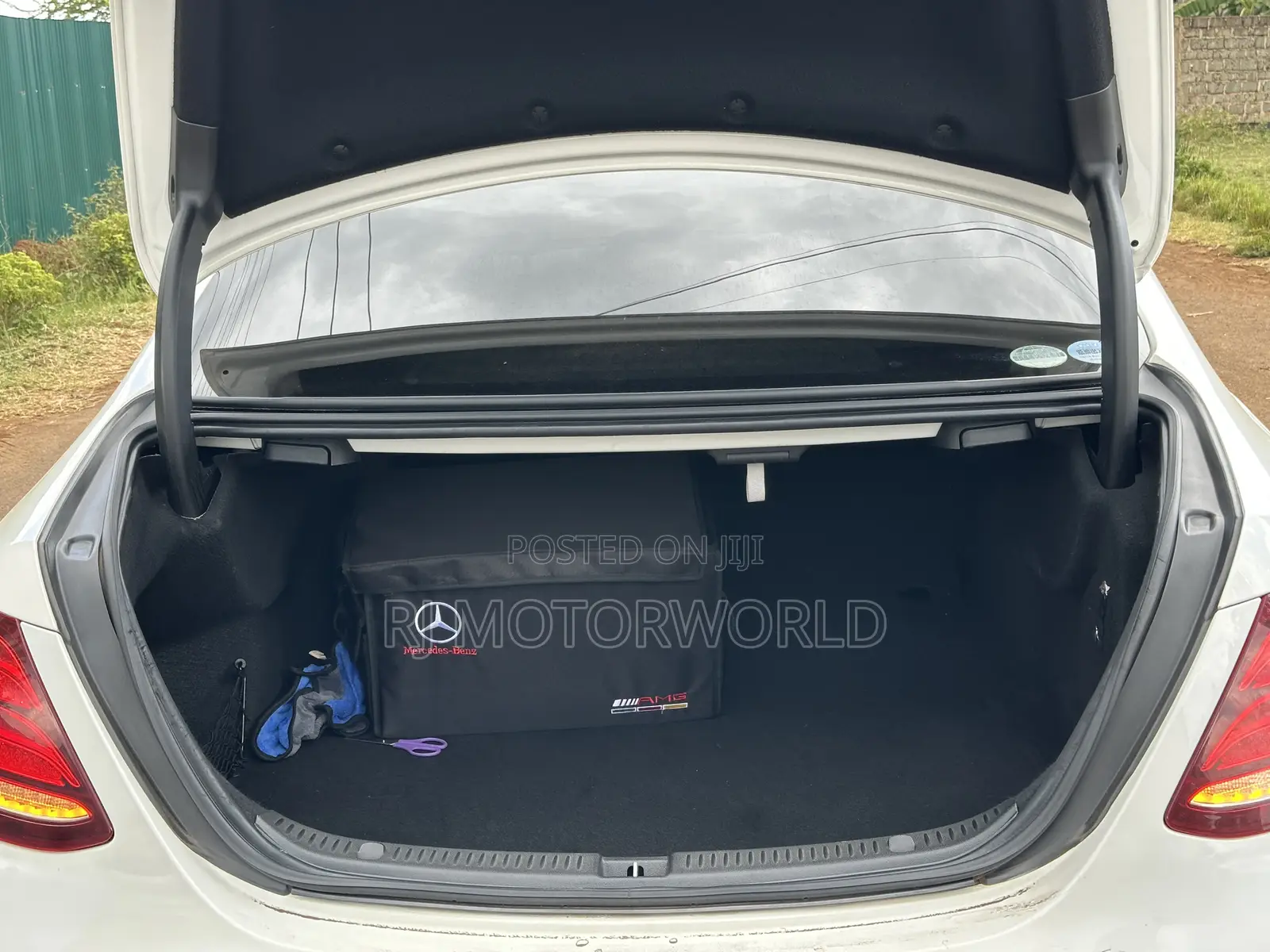 Mercedes-Benz E200 2016 White