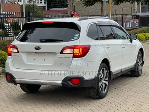 Subaru Outback 2.5i Limited AWD 2019 White