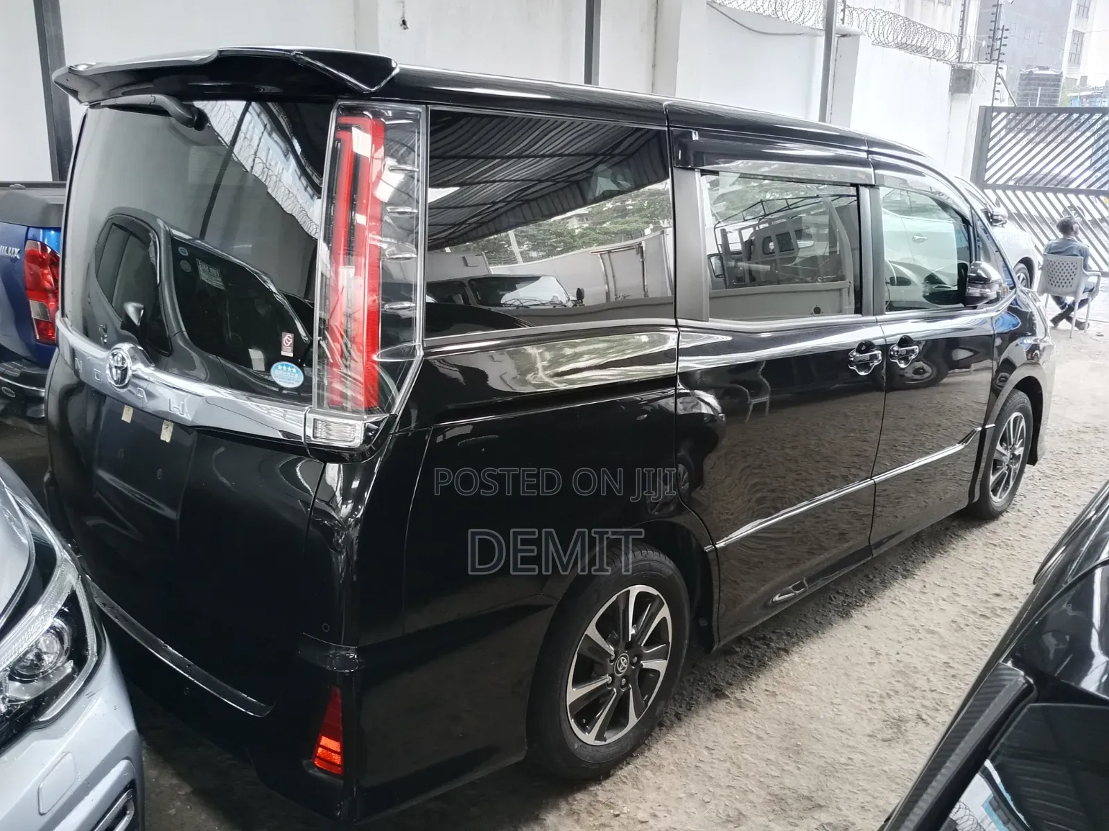 Toyota Noah 2019 Black