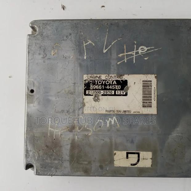 Toyota Ipsum Engine Computer - thumbnail 2