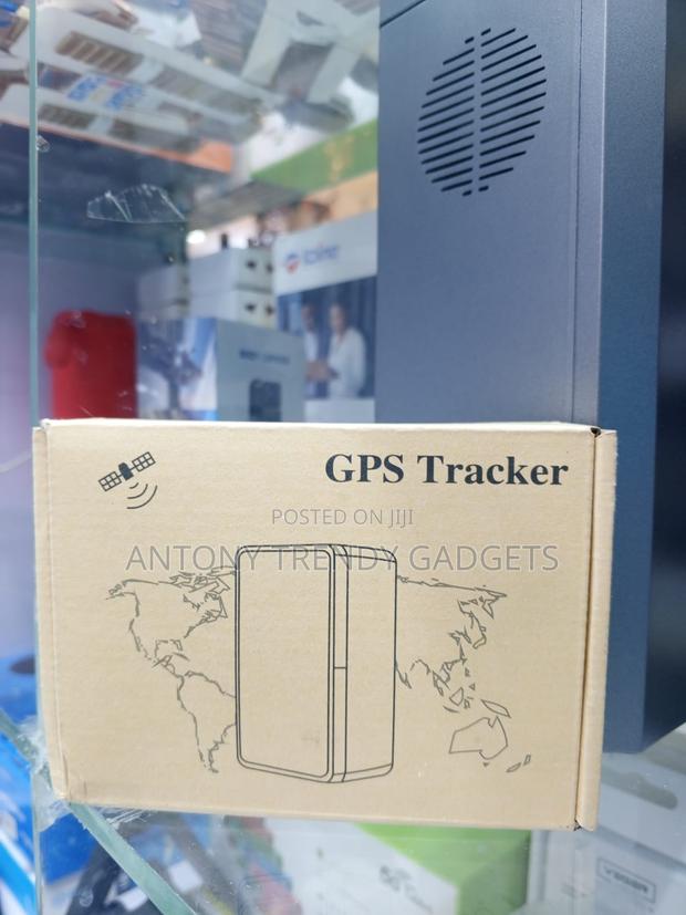 P7 P8 Real-Time GPS Tracking Device App SMS Web Access - thumbnail 3