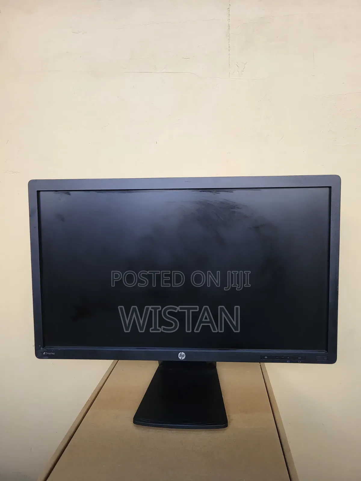 Hp Framed 24 Inches