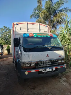 Mitsubishi Fh215 2010 White
