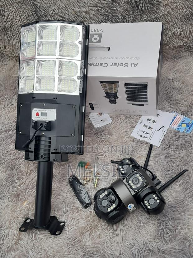 Wireless Triple Lens Solar Security Camera Outdoor