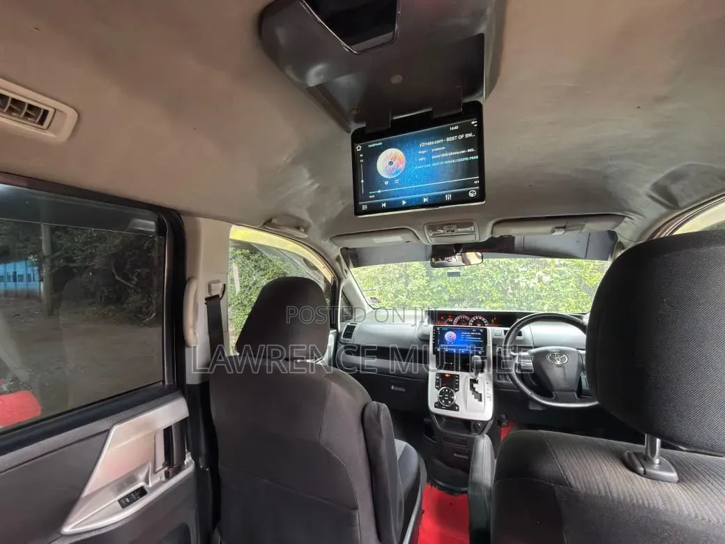 Toyota Voxy 2012 Burgundy