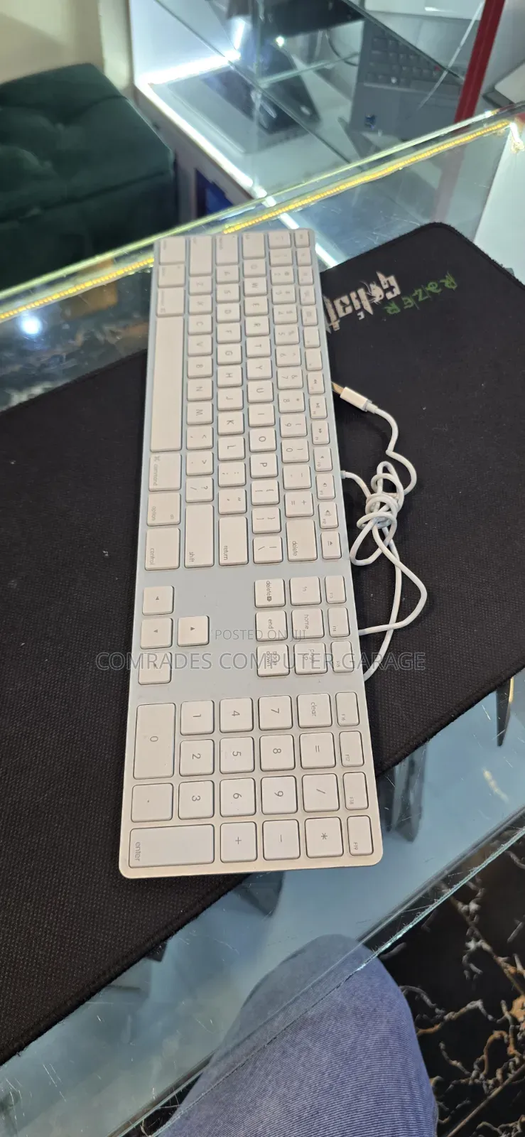 Genuine Apple A1243 Wired Aluminum Keyboard,