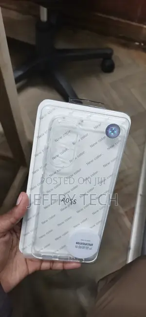 Samsung Galaxy A05s Anti-Burst Cover.