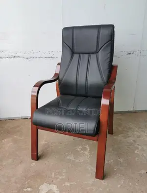 Office Chair Wooden Frame Executive Black Leather Office Seat