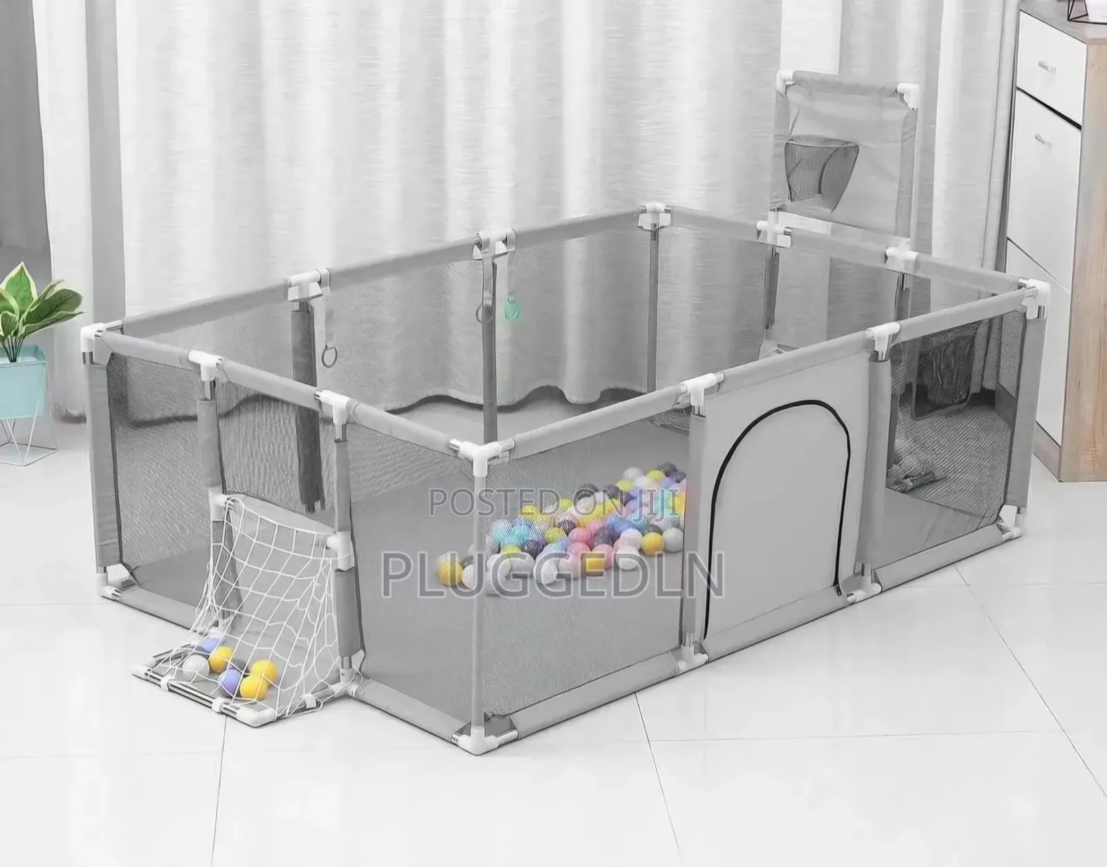 Rectagular Playfence With 30pcs of Soft Balls