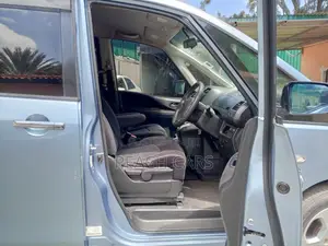 Nissan Serena 2013 Blue