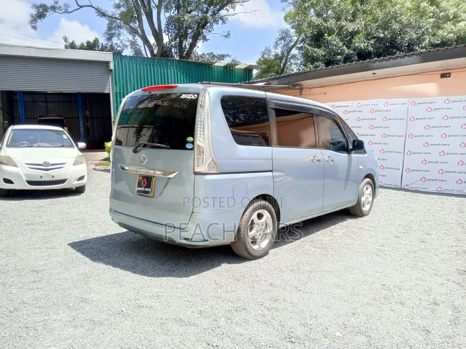 Nissan Serena 2013 Blue