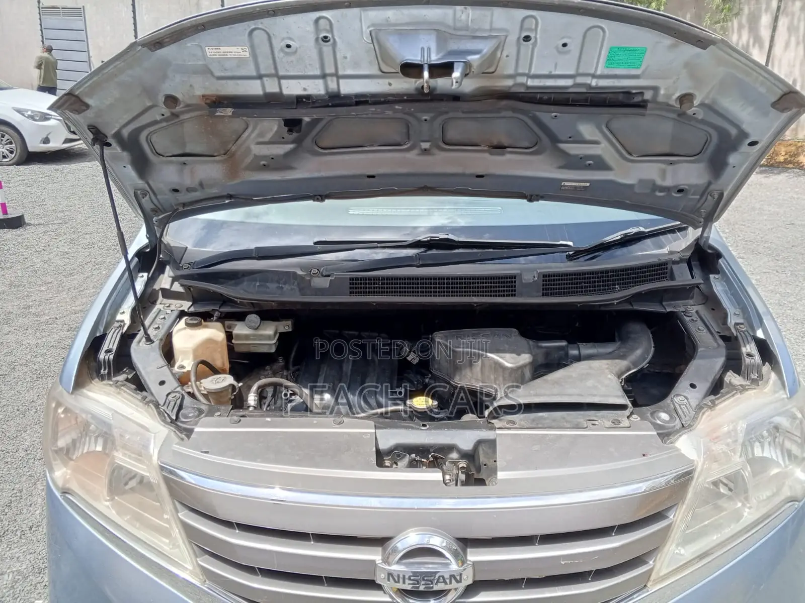 Nissan Serena 2013 Blue