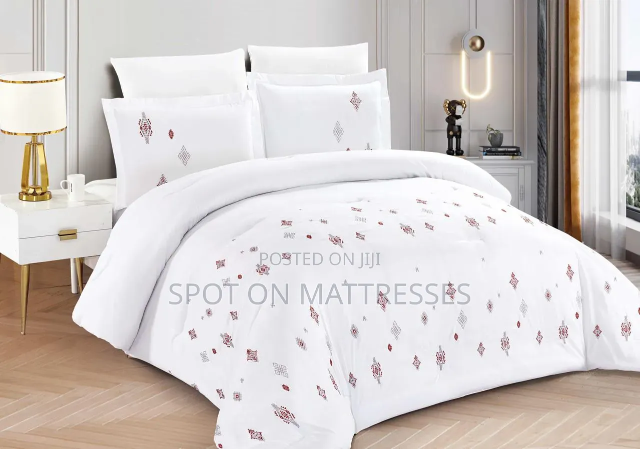 Egyptian Duvet Cover Set. Elegant Comfort Luxury Soft Material.