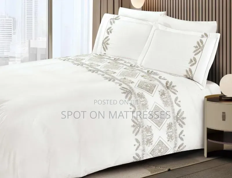 Egyptian Duvet Cover Set. Elegant Comfort Luxury Soft Material.