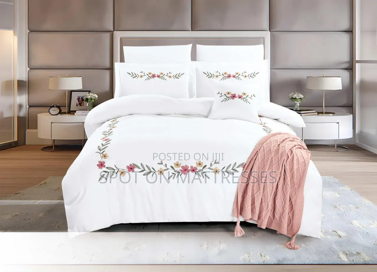 Egyptian Duvet Cover Set. Elegant Comfort Luxury Soft Material.
