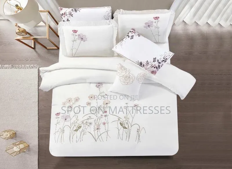 Egyptian Duvet Cover Set. Elegant Comfort Luxury Soft Material.