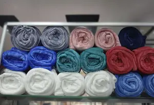 Warm 6*6 Vibrant Colors Super Warm and Fluffy Fleece Throw Blankets