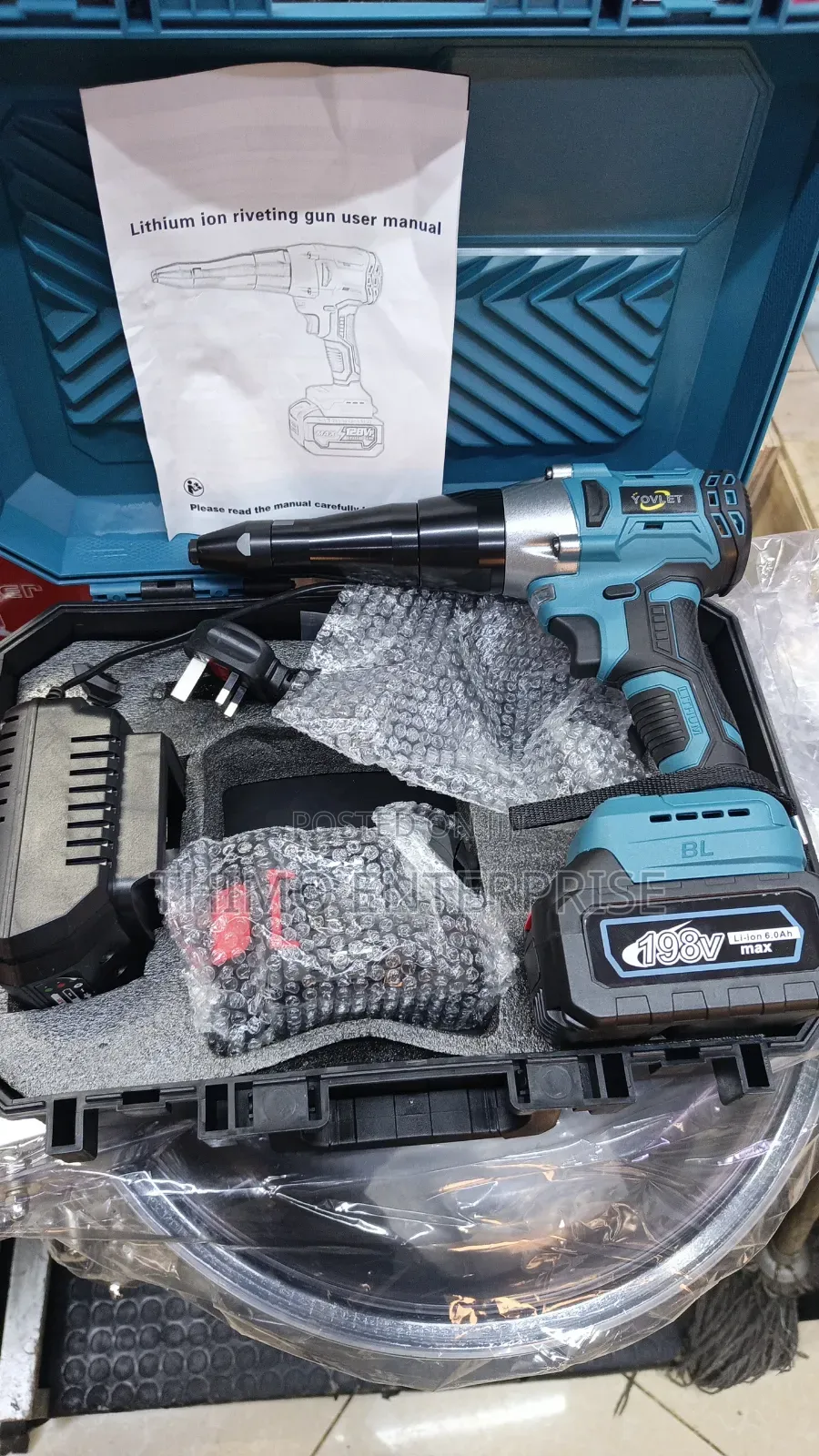 Cordless Rivet Gun