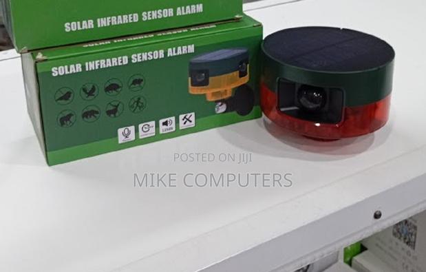Solar Infrared Sensor Alarm Farm Birds and Animal Scare