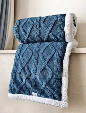 Textured, Diamond-Patterned Cable Knit Design Throw Blankets