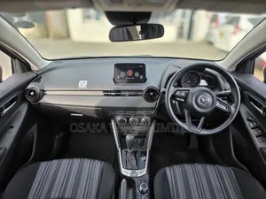 Mazda 2 2019 Gray