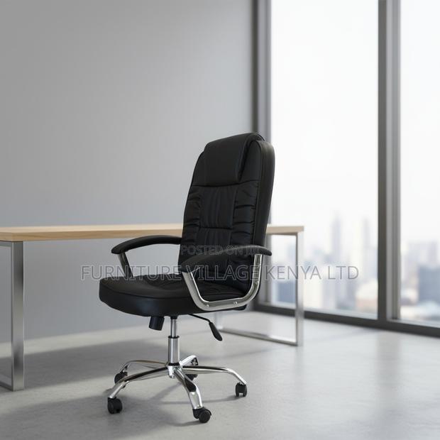 Leather Executive Office Seat.