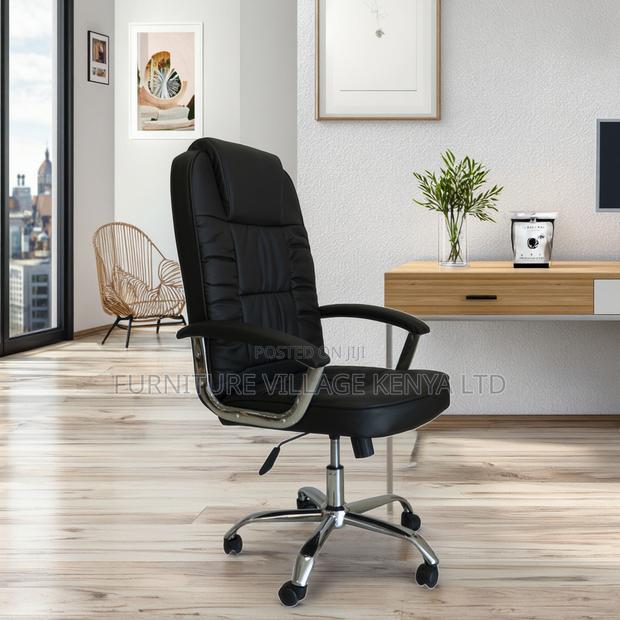 Leather Executive Office Seat. - thumbnail 7