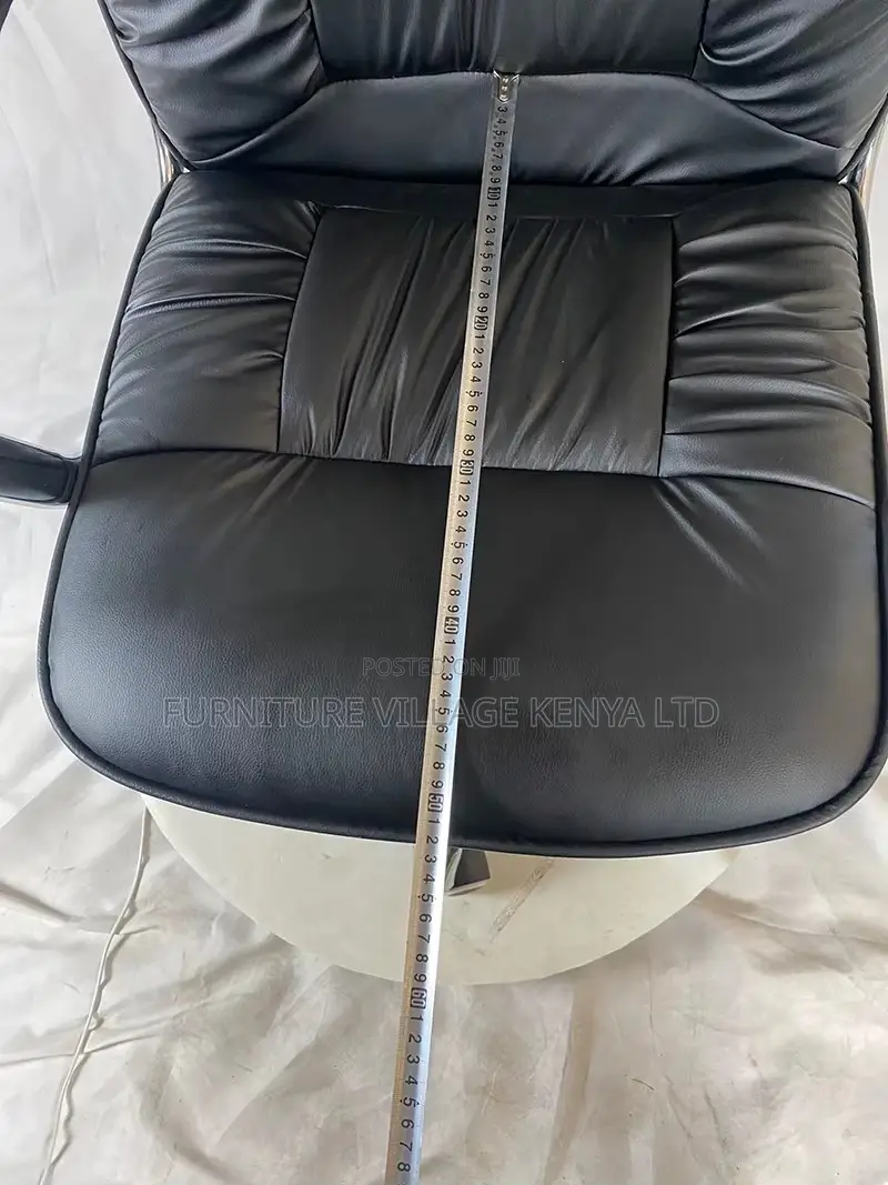 Leather Executive Office Seat.