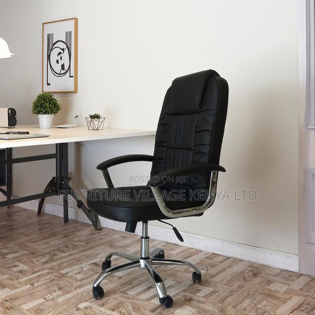 Leather Executive Office Seat. - thumbnail 10