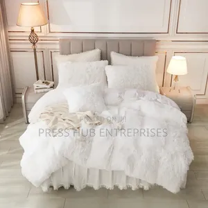 Velvet Fluffy Duvet Set Is Designed for a 6x7 Bed.