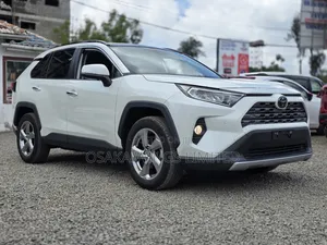 Toyota RAV4 2020 White