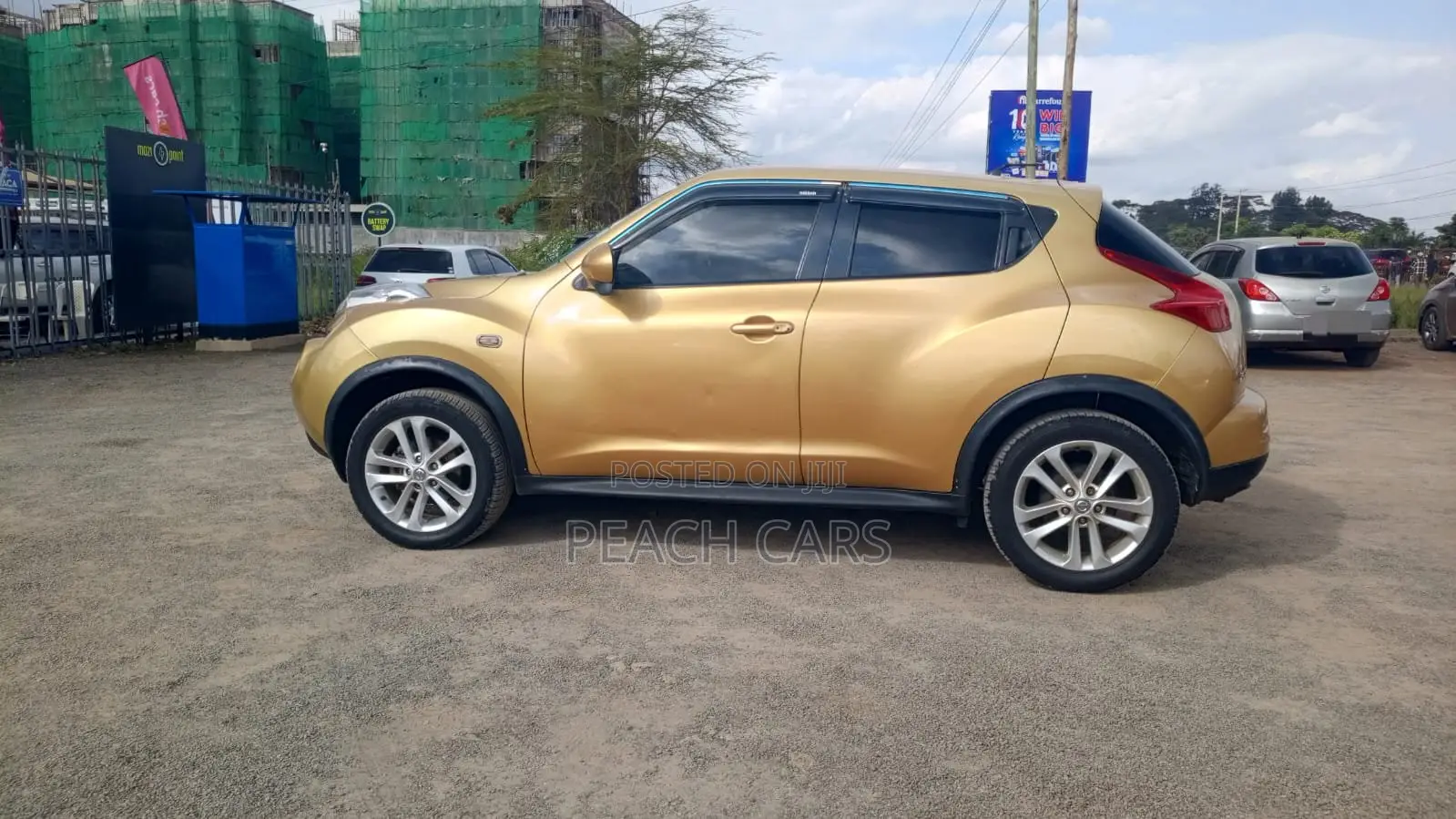Nissan Juke S 2012 Gold
