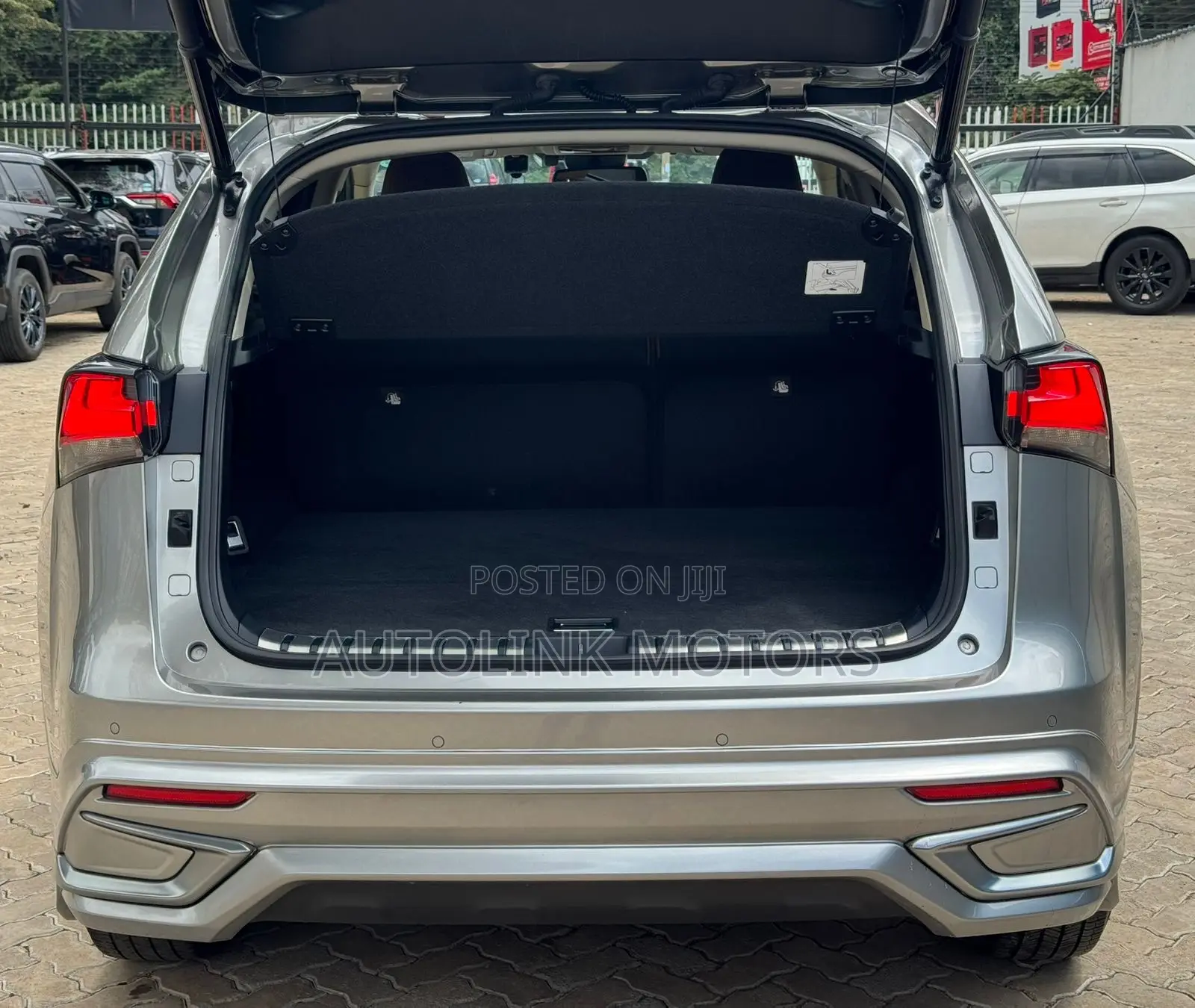 Lexus NX 300h FWD 2020 Gray