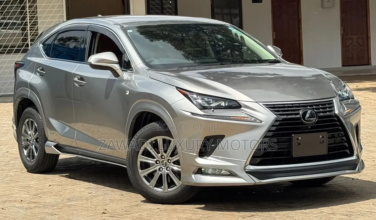 Lexus NX 300h AWD 2020 Gray