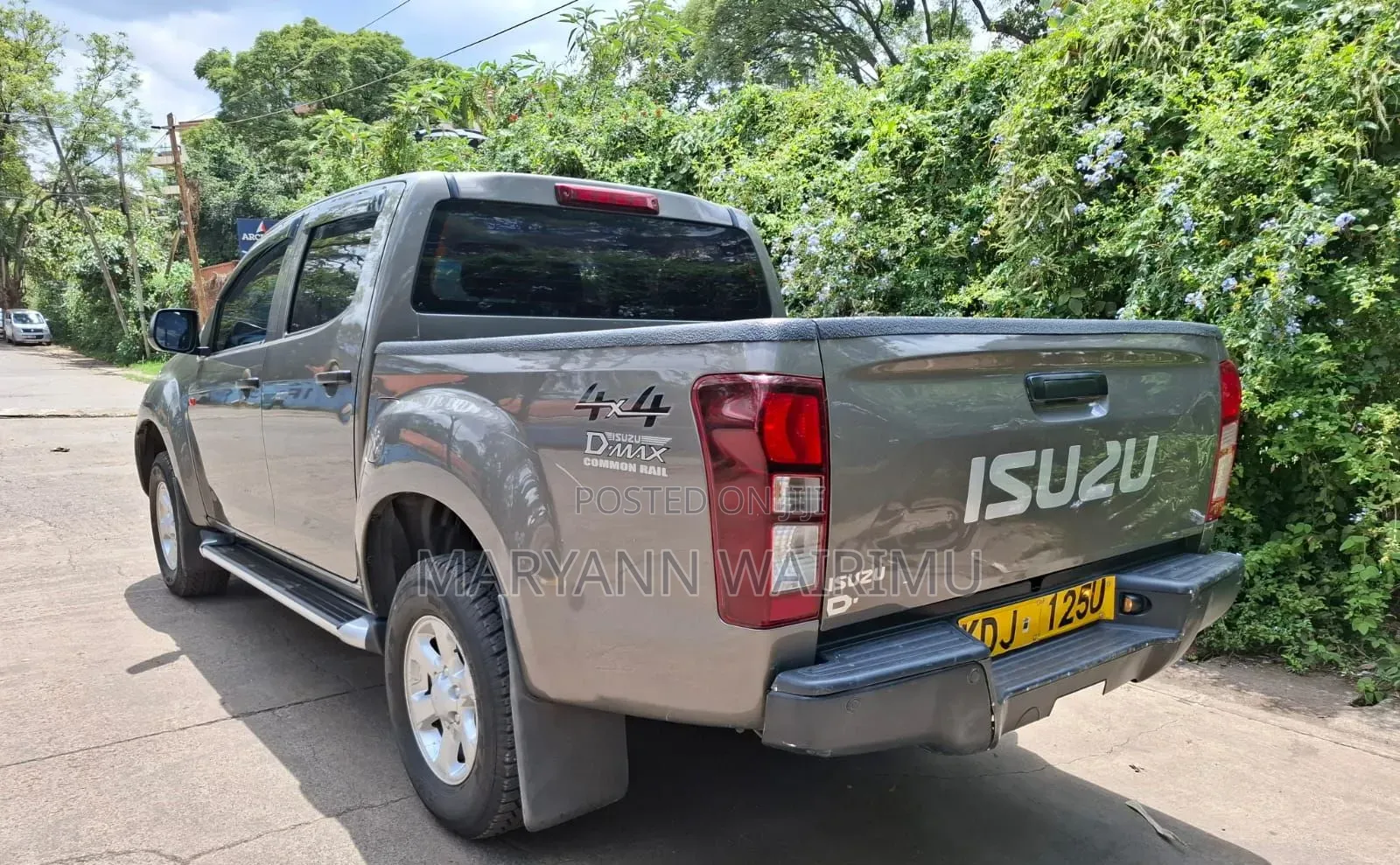 Isuzu D-MAX 2021 Gray