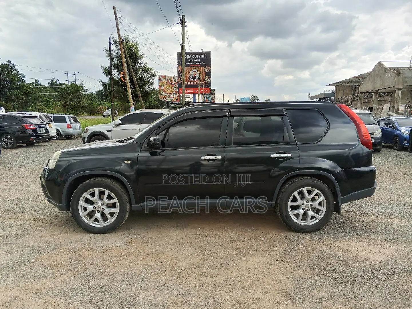 Nissan X-Trail 2012 Black