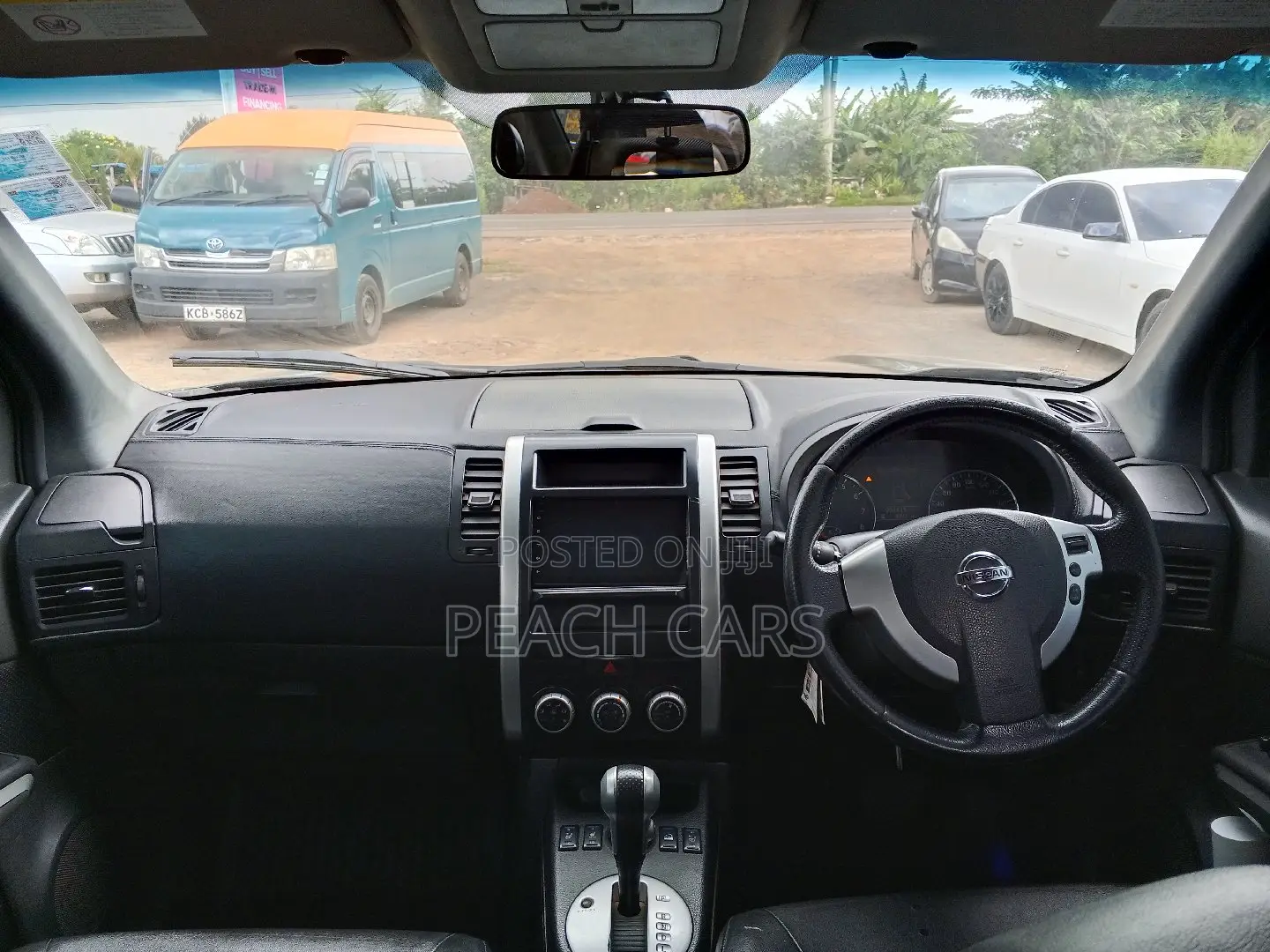 Nissan X-Trail 2012 Black