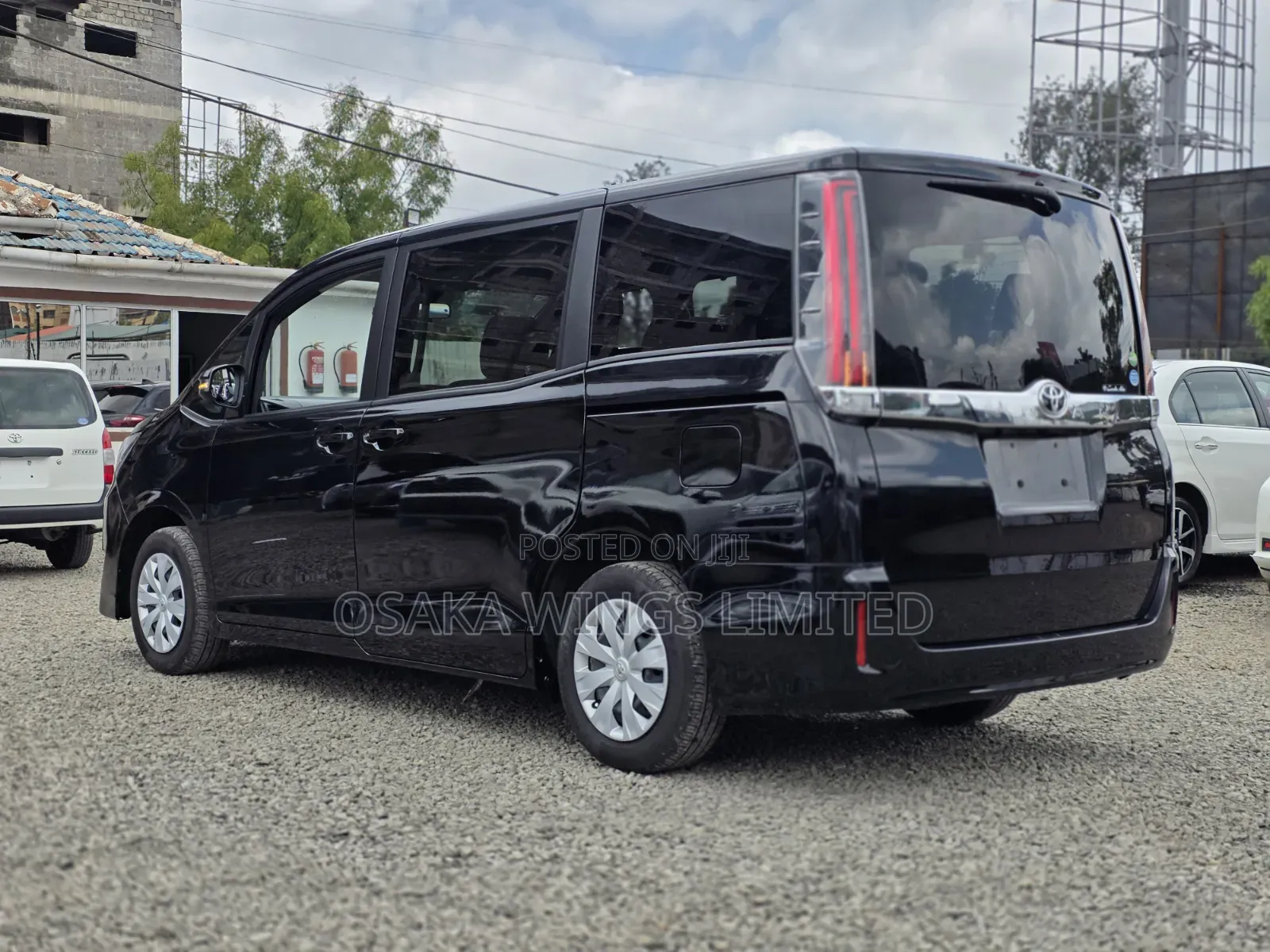 Toyota Noah 2.0 FWD (8 Seater) 2019 Black