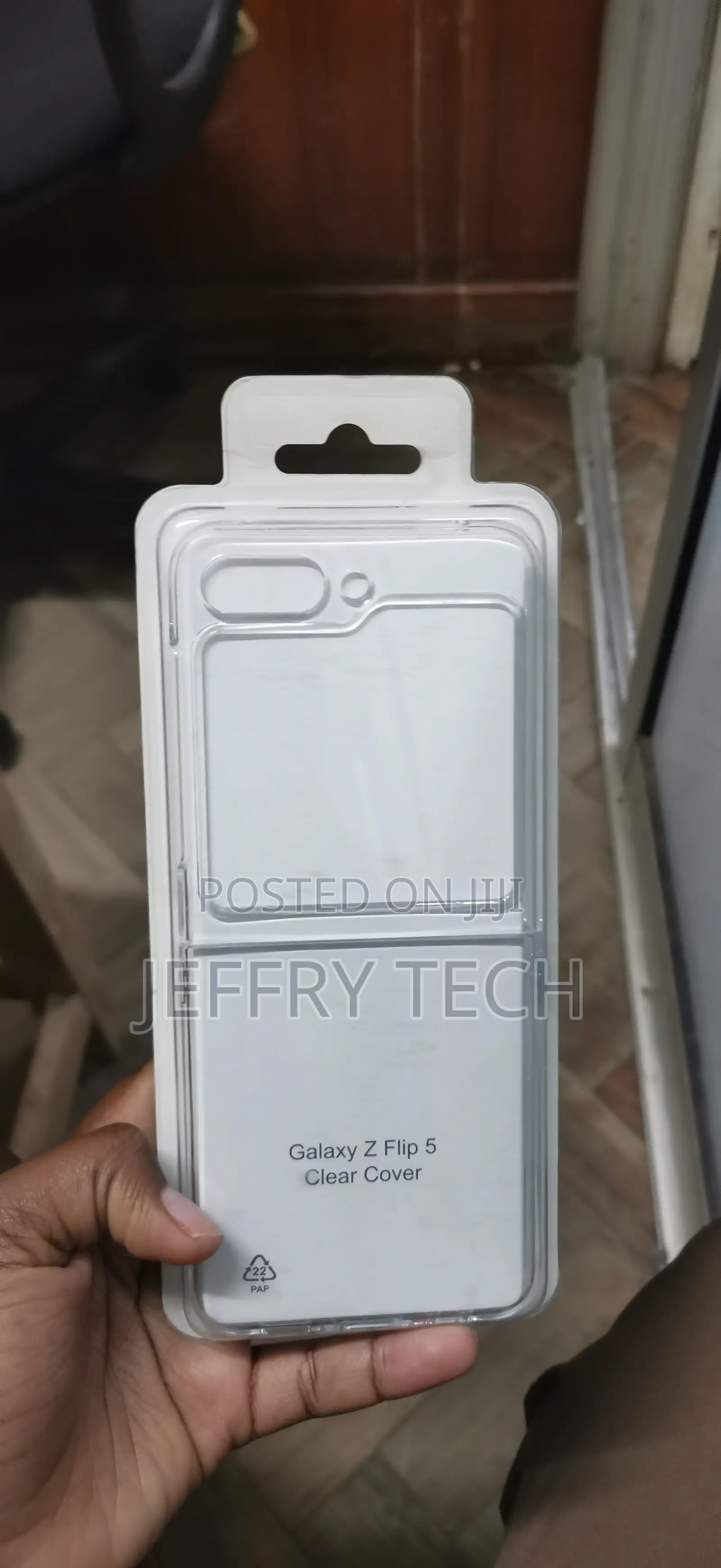 Samsung Galaxy Z Flip 5 Riggear Shockproof Clear Cover