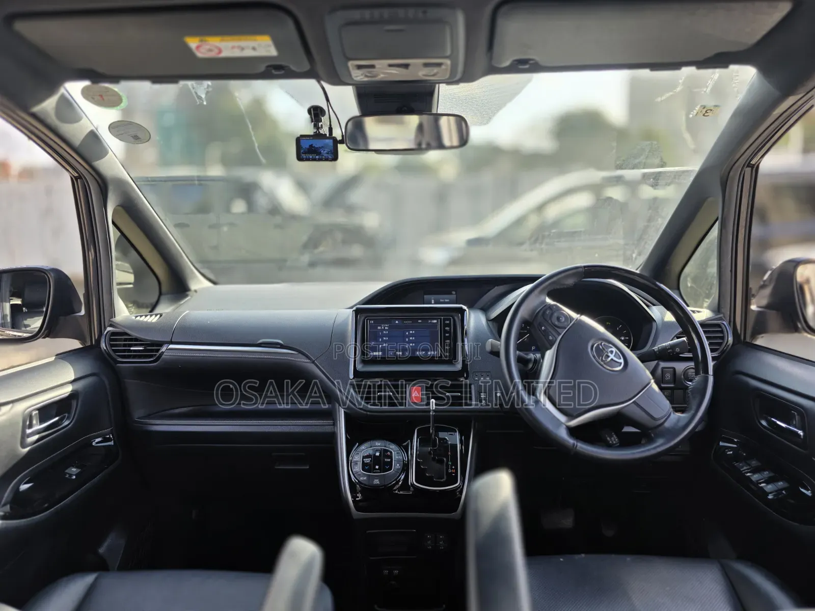 Toyota Esquire 2.0 FWD (8 seater) 2019 Blue
