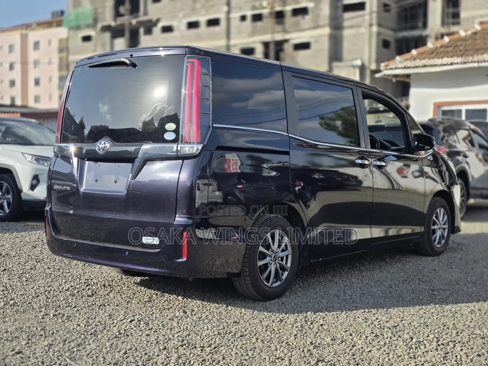 Toyota Esquire 2.0 FWD (8 seater) 2019 Blue