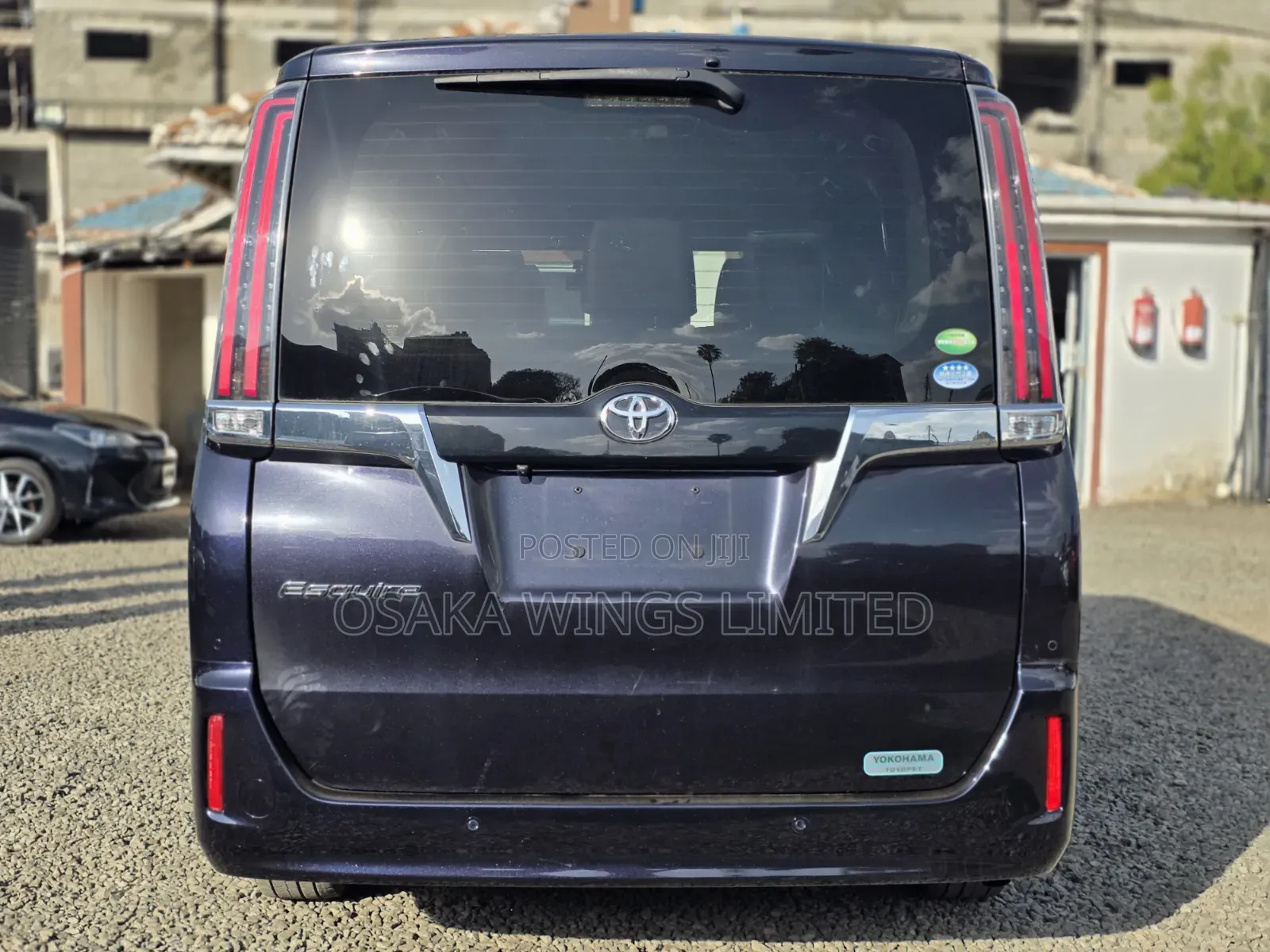 Toyota Esquire 2.0 FWD (8 seater) 2019 Blue