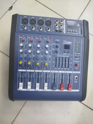 Powered Mixer 4 Chanel