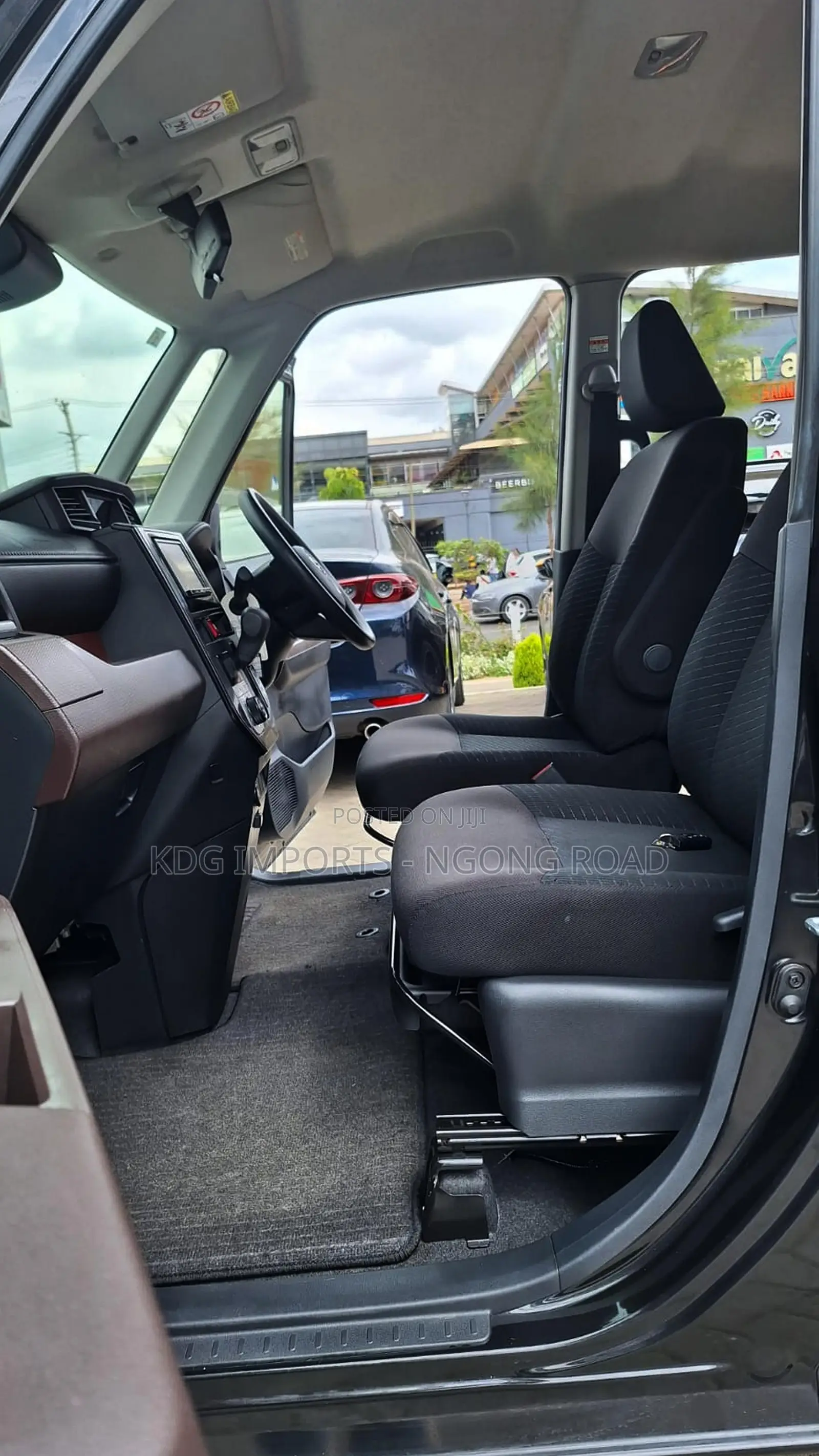 Toyota Roomy 2019 Black